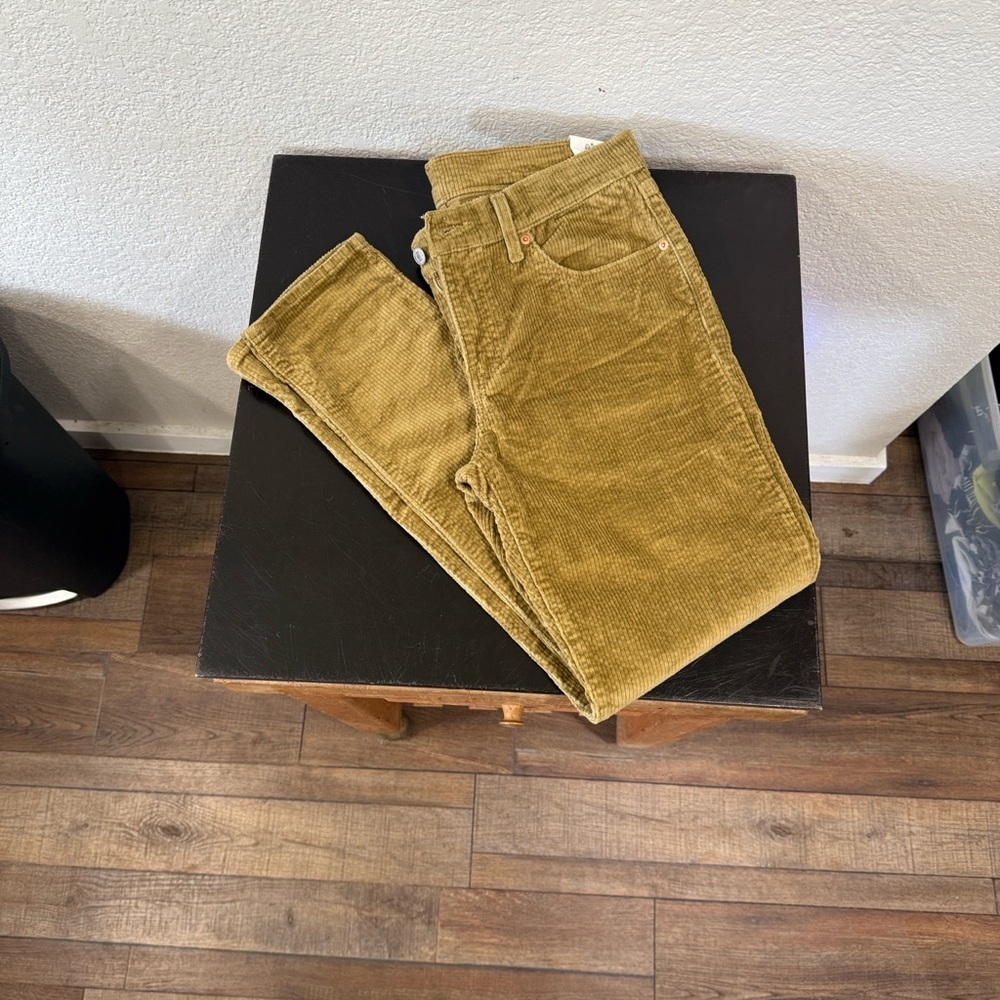 Levis Sculpt Corduroy Boyfriend Pants - Picture 2 of 2